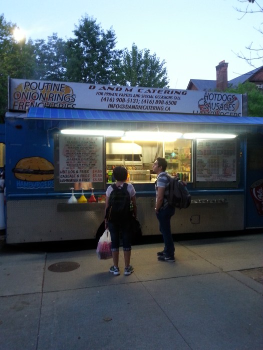 foodtruck - notice the varieties of poutine